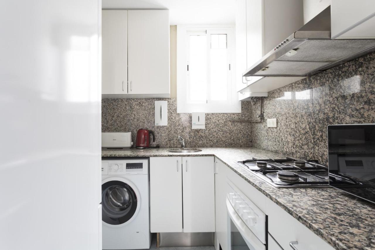 Priority Fira Apartments Barcelona Exterior photo