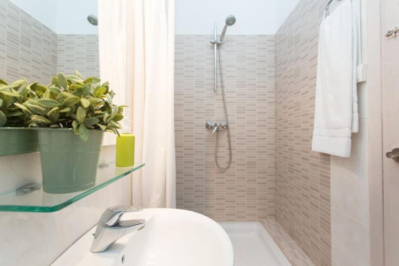 Priority Fira Apartments Barcelona Exterior photo