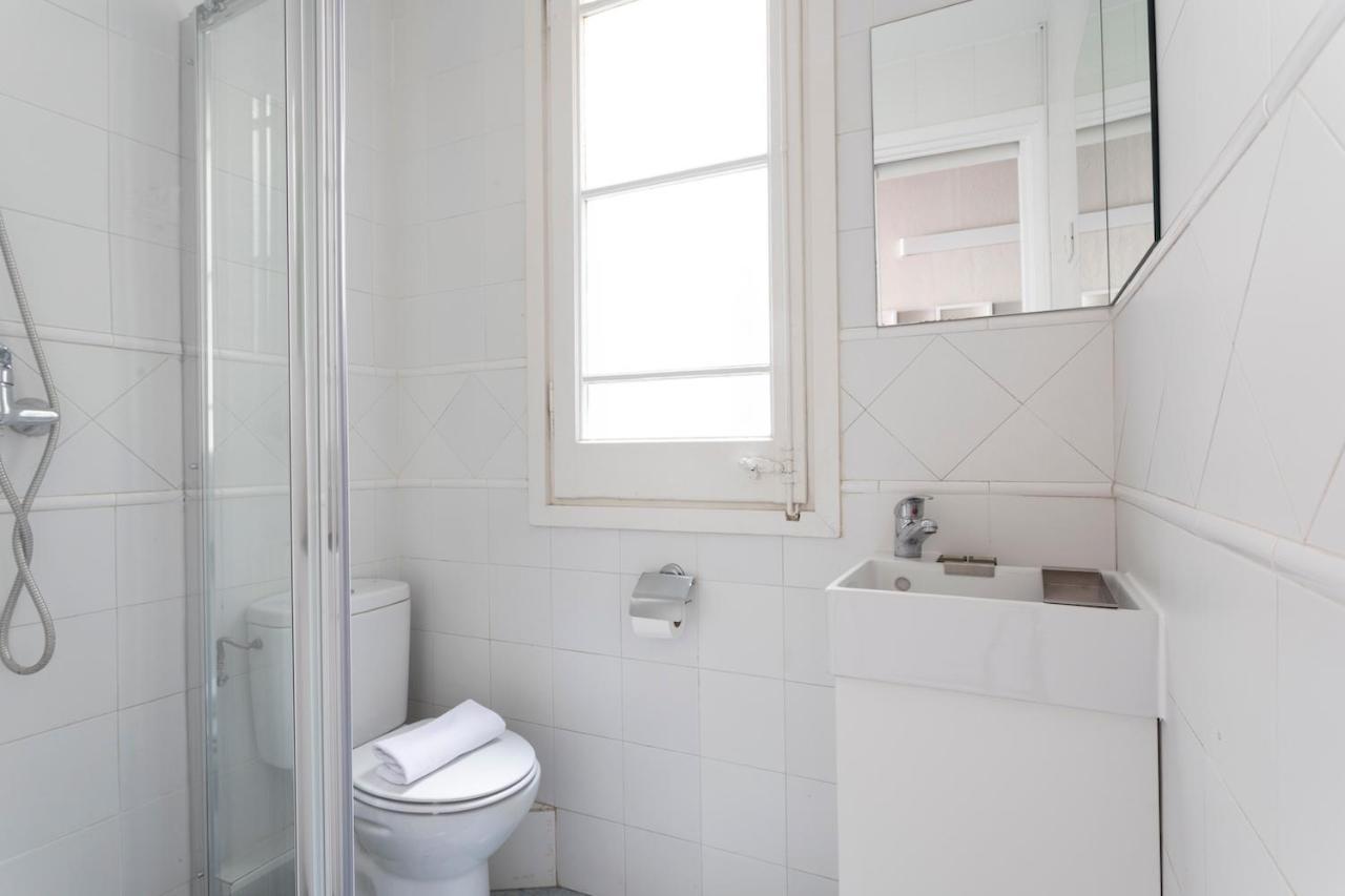 Priority Fira Apartments Barcelona Exterior photo